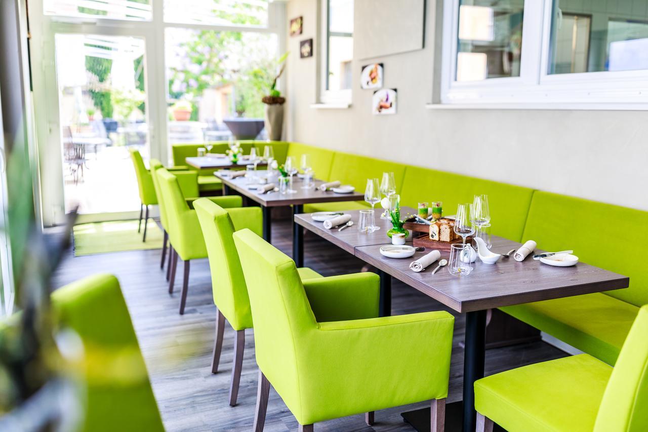 Hotel Loewen Eggenstein-Leopoldshafen Ngoại thất bức ảnh